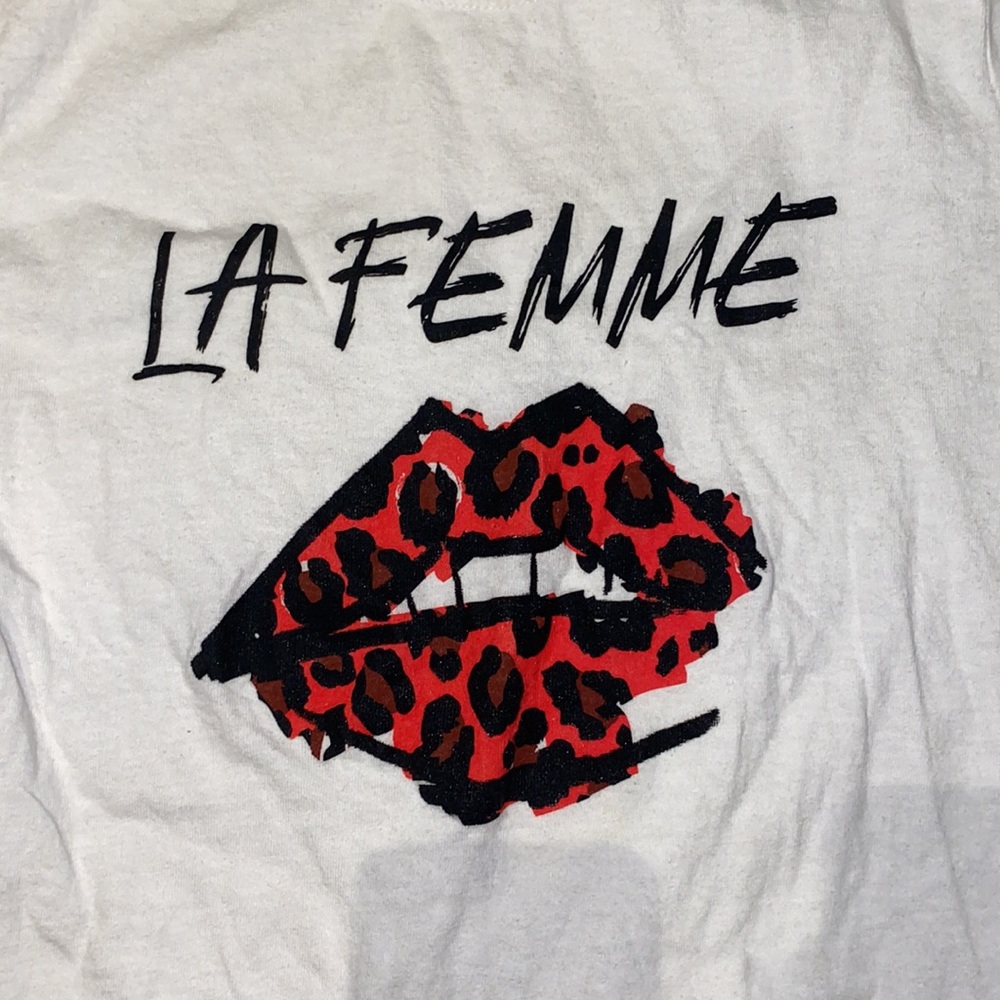 BOOHOO tee :) - Picture 4 of 6